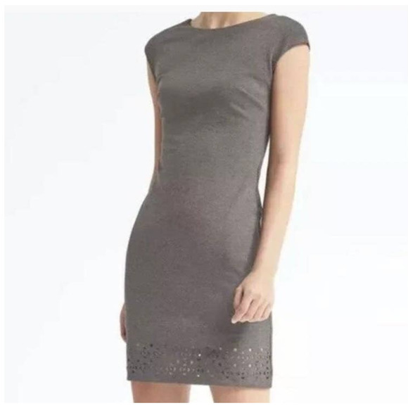 Banana Republic Dresses & Skirts - Banana Republic Petite Laser Hem Shift Dress